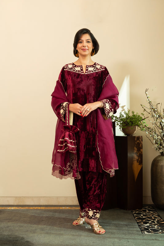 Kaner Wine Makhmal Embroidered Kurta Set With Pure Silk Organza Dupatta