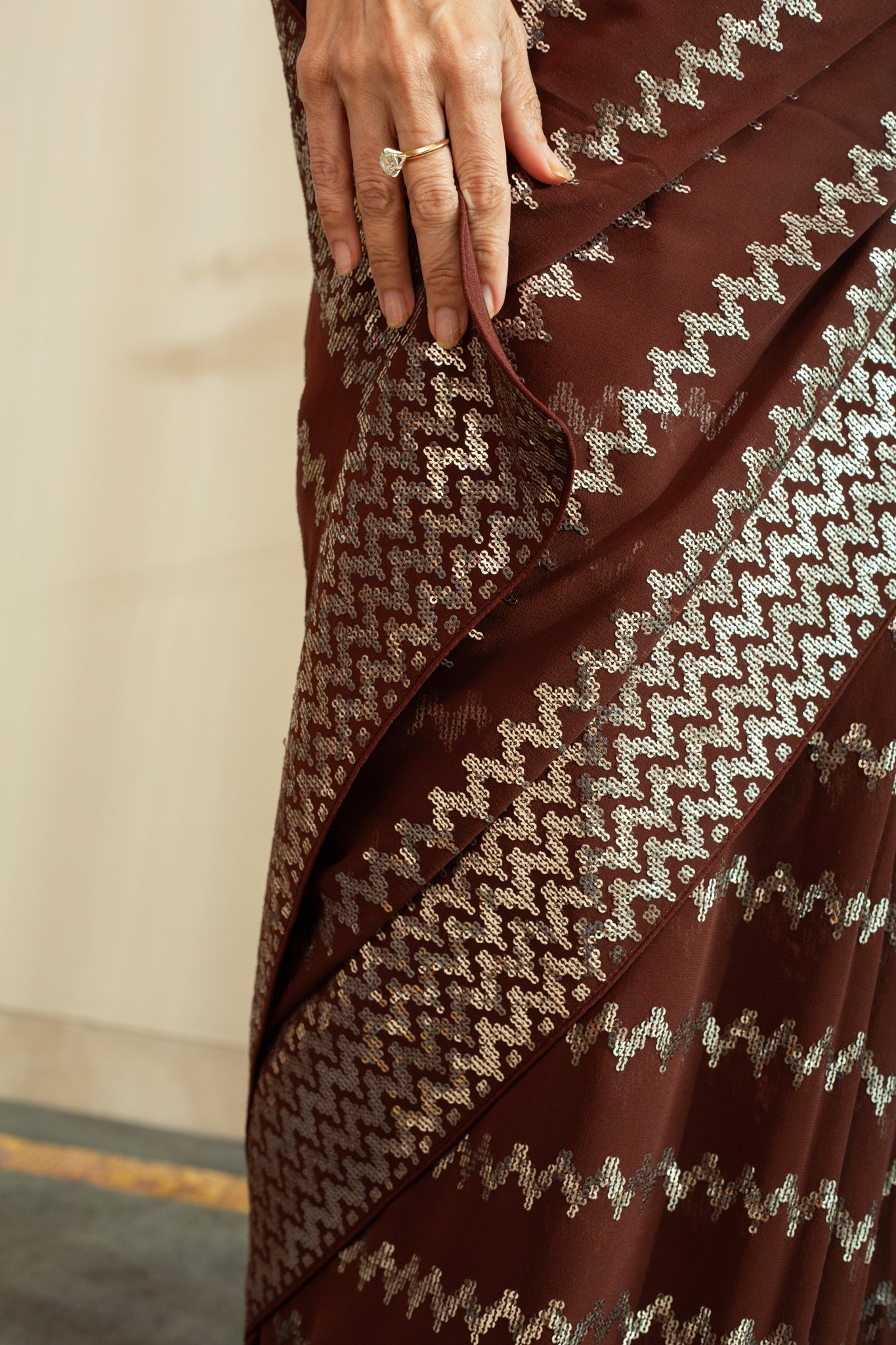 ROSHNI Geometric Temple Silver Sequins Saree in Chocolate Brown Colour