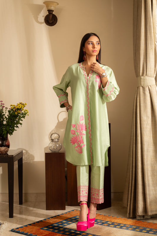 Gul-Meh Sea Green Embroidered Coord Set Suit on Pure Silk Chanderi