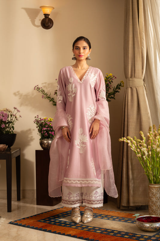 Chandni Lilac Pure Silk Chanderi 3 pc Embroidered suit set with pure organza scalloped dupatta
