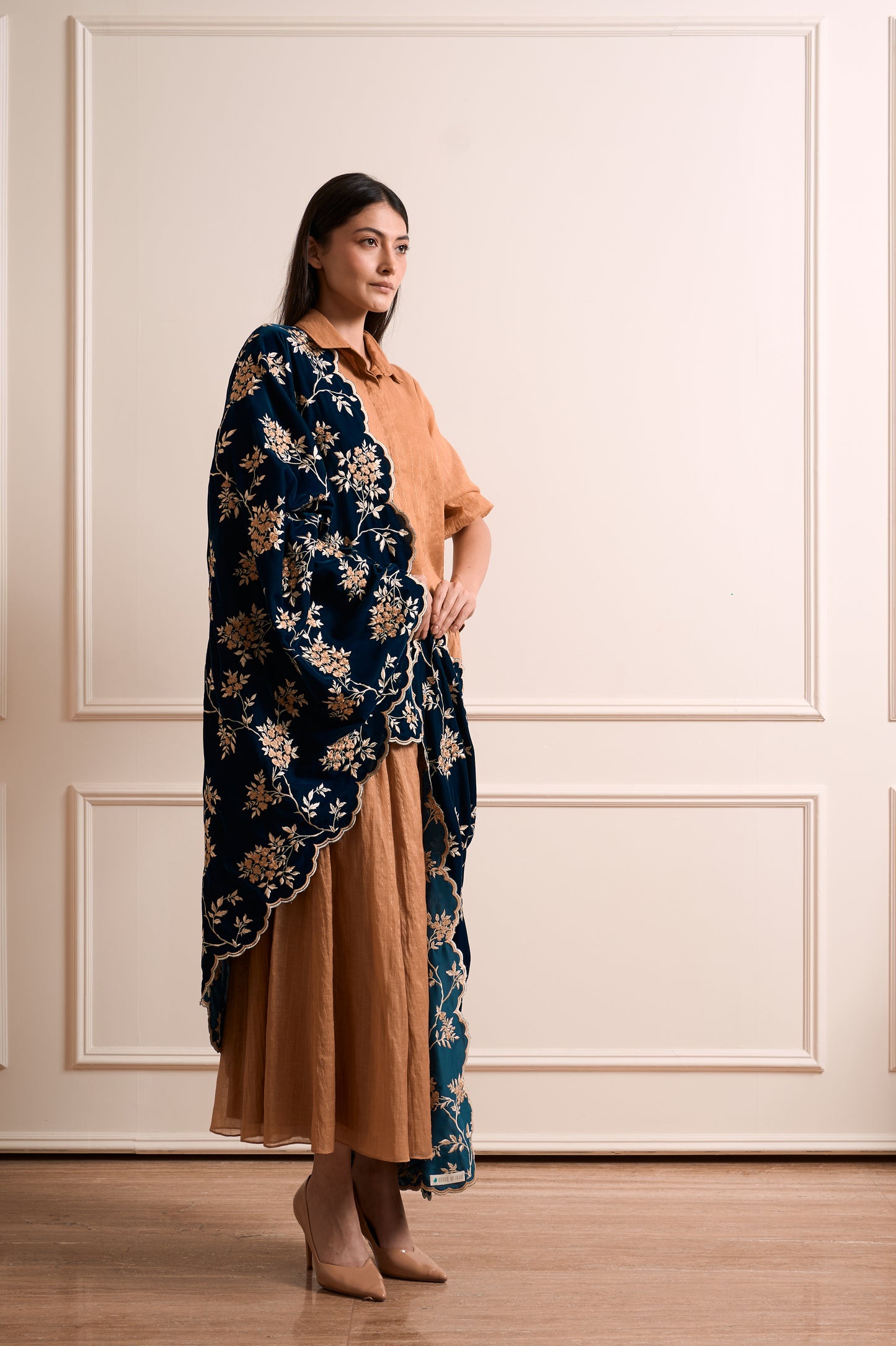 Deep Green Zari Embroidered Stole