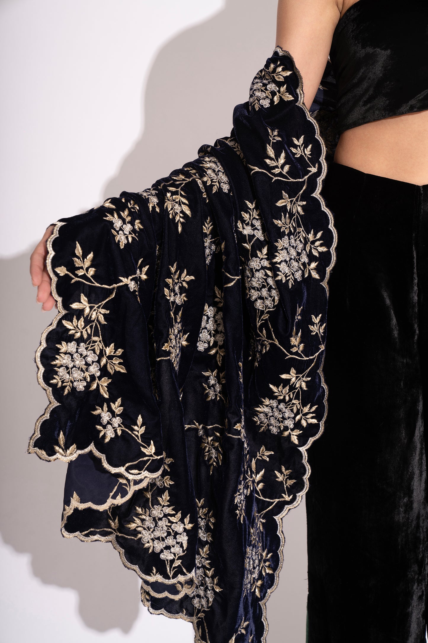 Deep Blue Zari Embroidery Velvet Stole