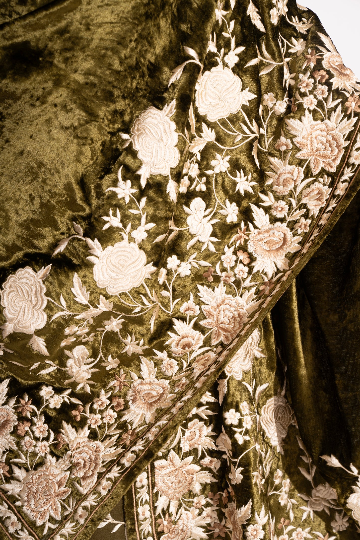 Mehndi Green Makhmal Stole with Parsi Embroidery