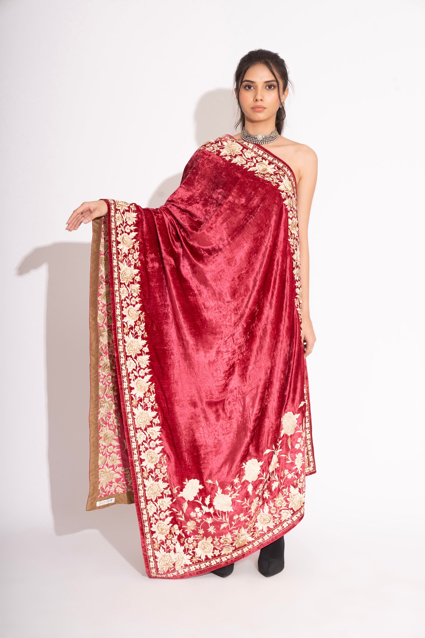 Rani Pink Makhmal Stole with Parsi Embroidery