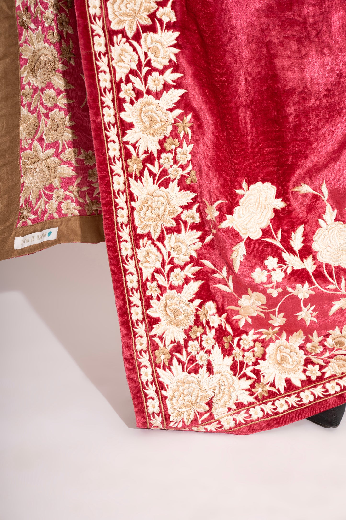 Rani Pink Makhmal Stole with Parsi Embroidery