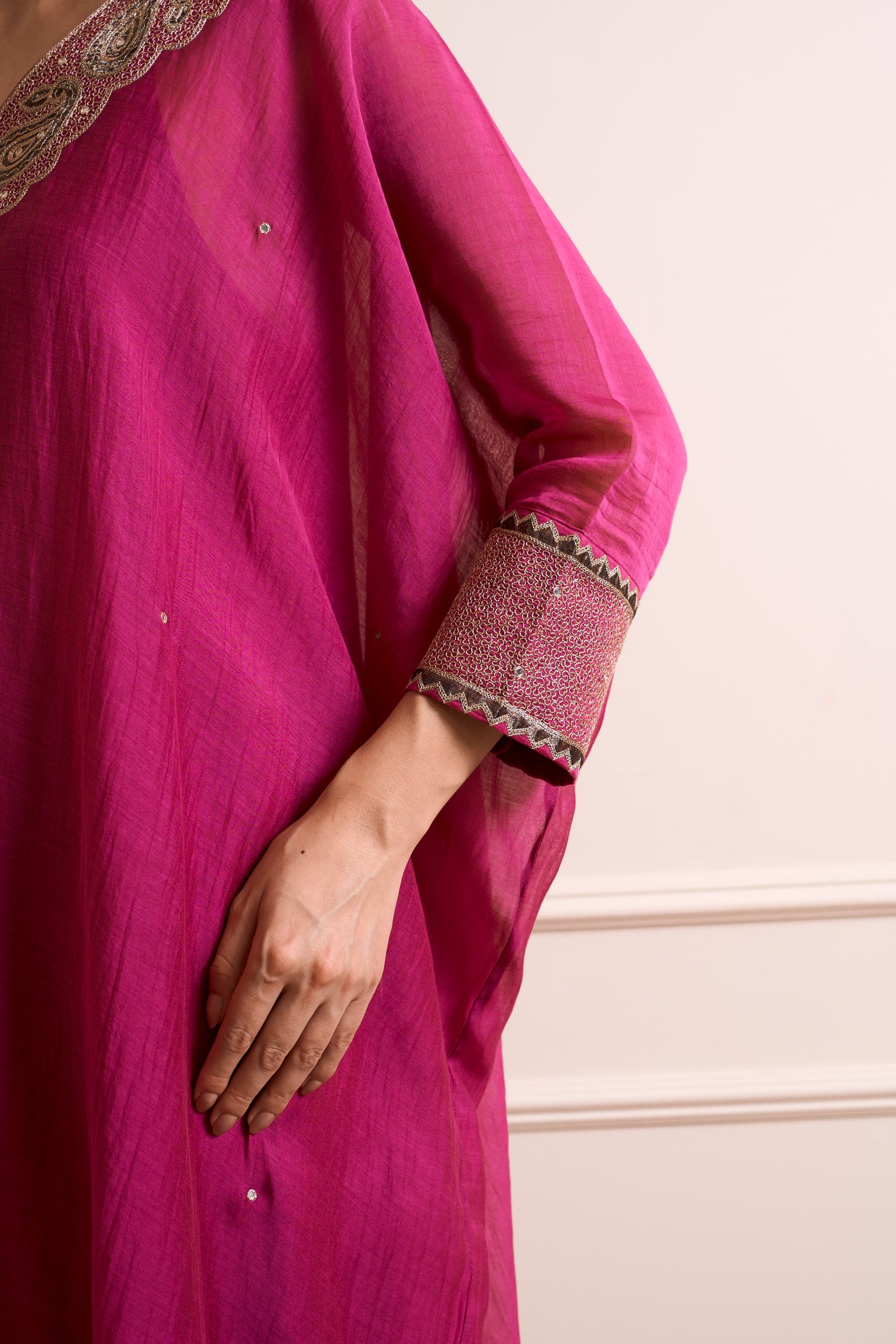 Bela Majenta Malmal Kaftan kurta Set