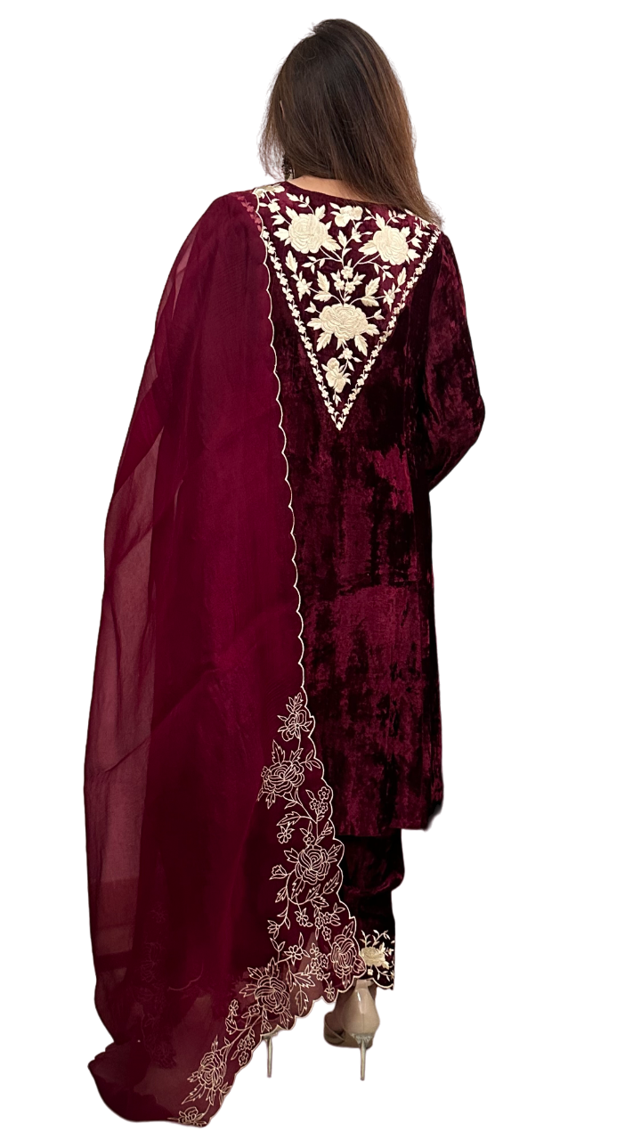 WINE MAKHMAL EMBROIDERED SUIT SET WITH PURE SILK ORGANZA DUPATTA
