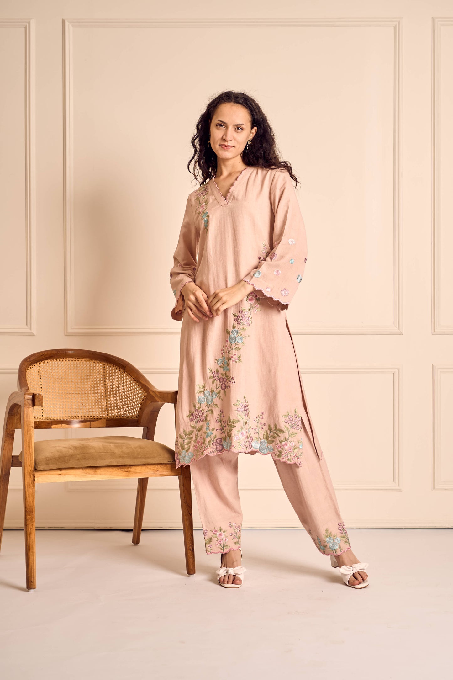 SAANJH BLOOM Pink Linen Kurta and Salwar suit with embroidered Vine and scallops