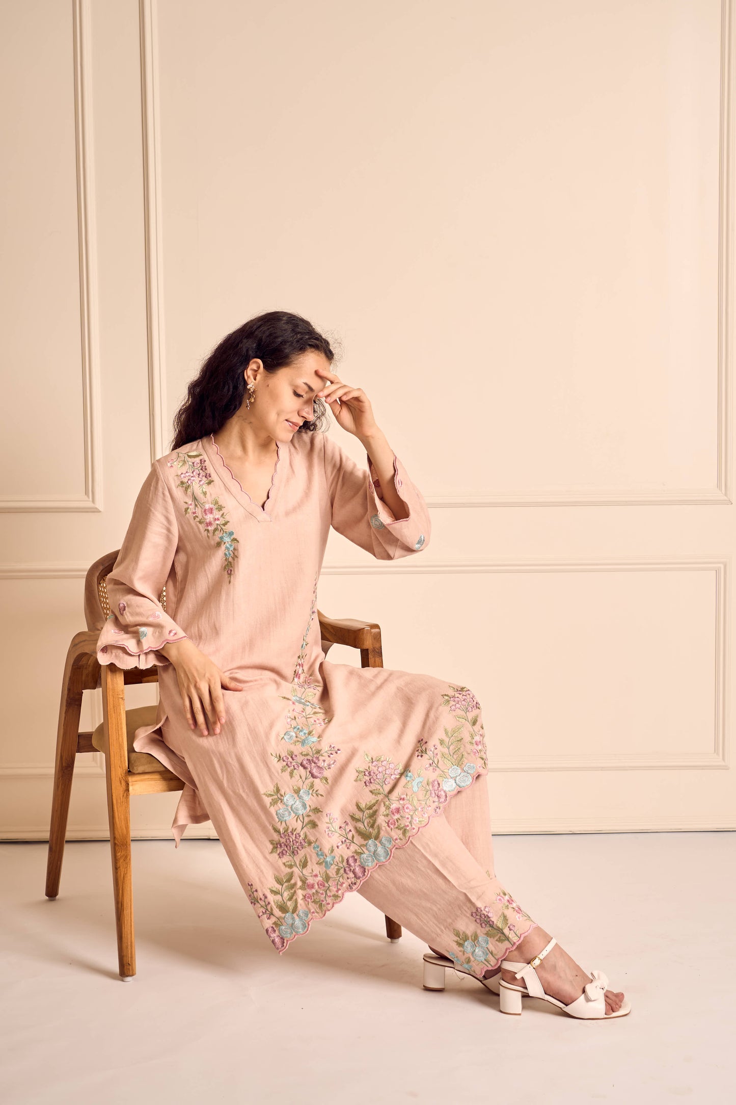 SAANJH BLOOM Pink Linen Kurta and Salwar suit with embroidered Vine and scallops