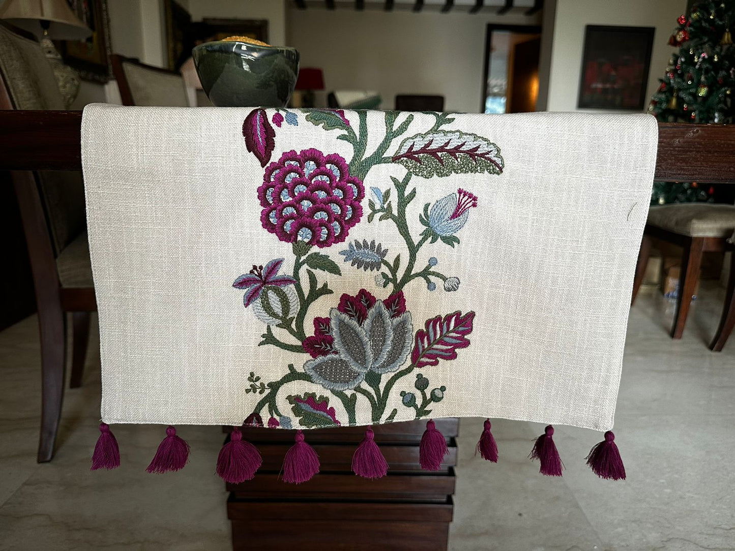 SAND FLORAL WINE EMBROIDERY TABLE RUNNER WITH TASSLES