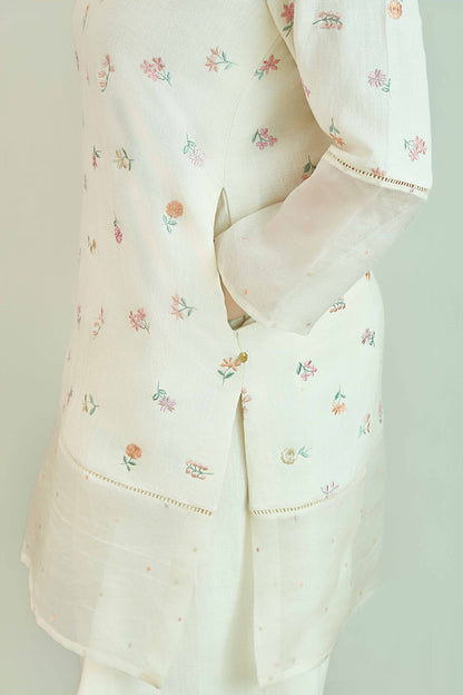 Chand Gulzar Ivory - Linen Farshi Salwar Set