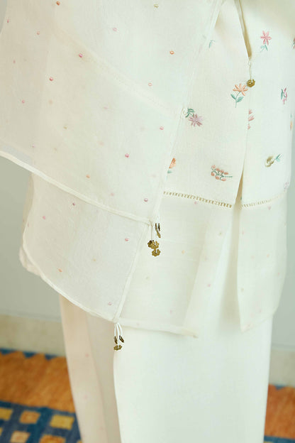 Chand Gulzar Ivory - Linen Farshi Salwar Set