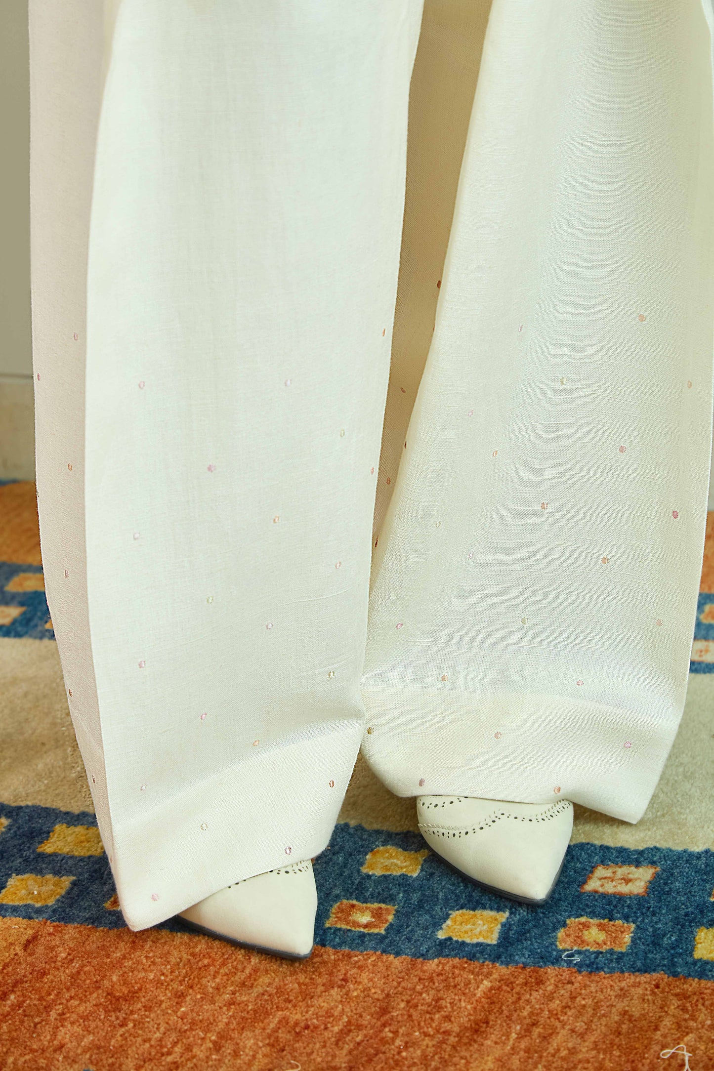 Chand Gulzar Ivory - Linen Farshi Salwar Set