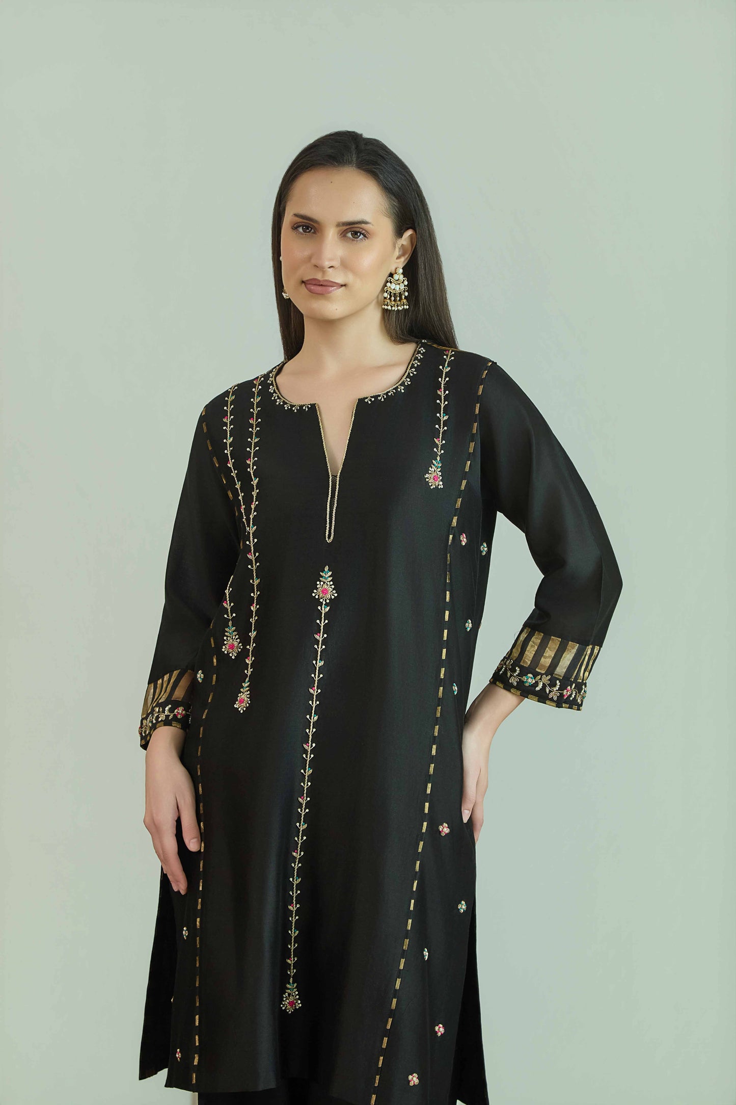 Raaz-e-Bahar Black - Pure Silk Chanderi Set