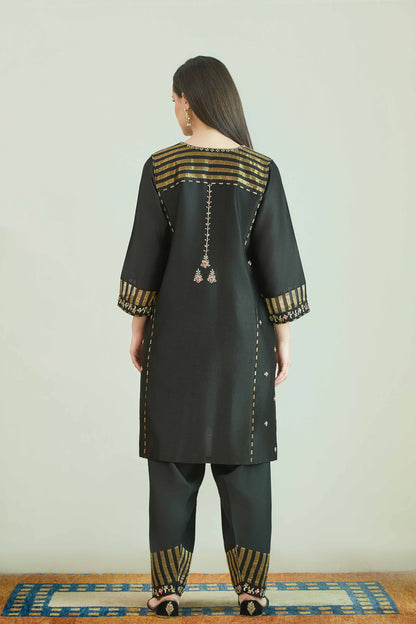 Raaz-e-Bahar Black - Pure Silk Chanderi Set