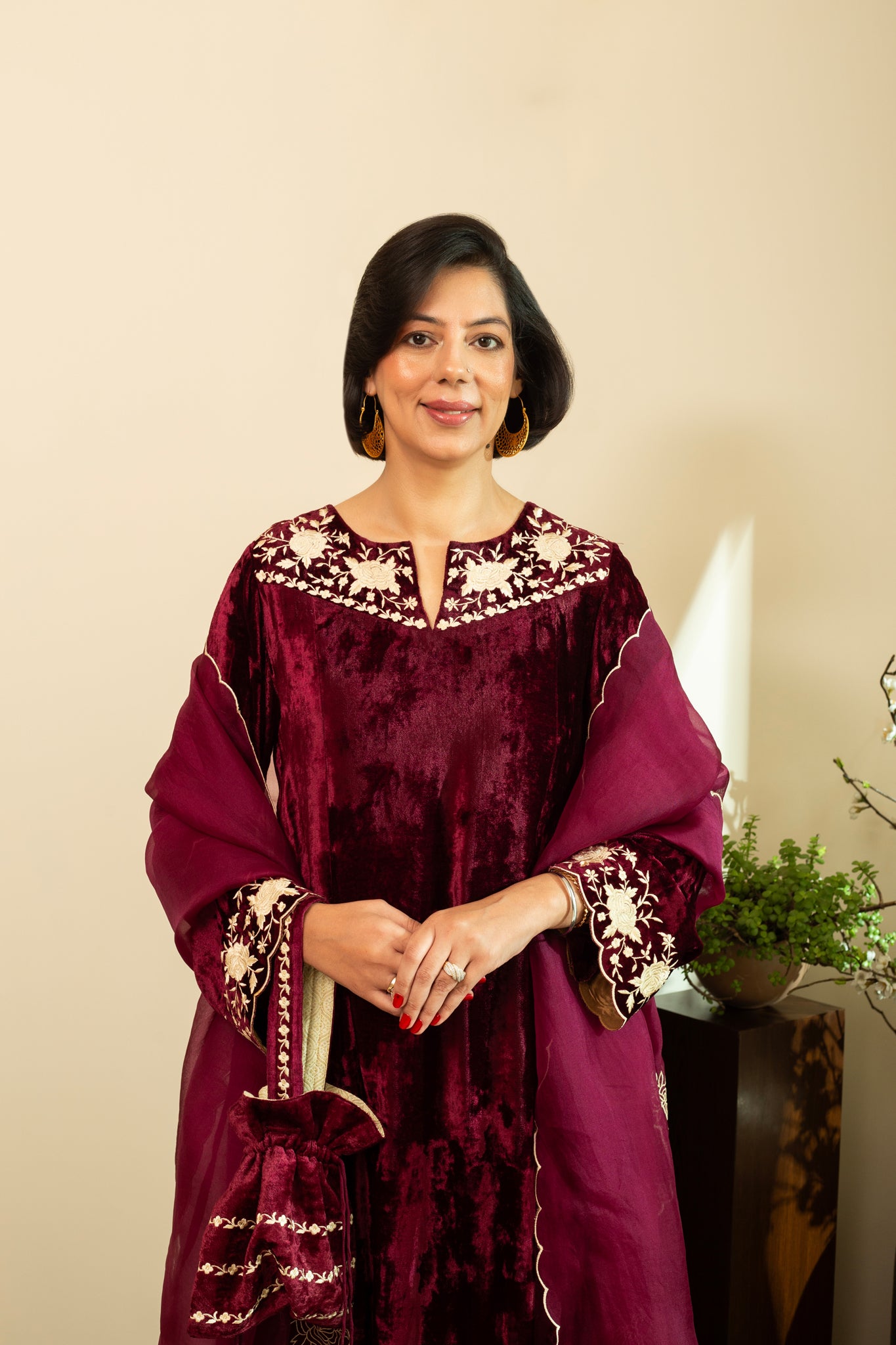 Wine Makhmal Embroidered Kurta Set With Pure Silk Organza Dupatta