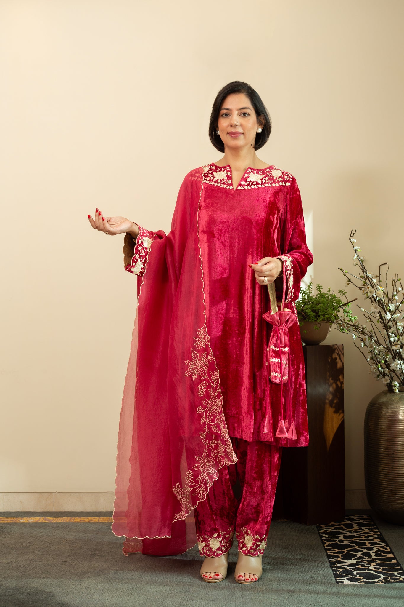 KANER Rani Pink Makhmal Velvet Kurta Set with Dupatta