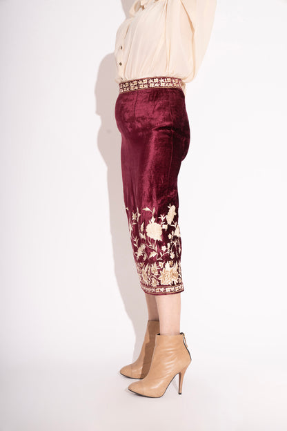 Wine Makhmal Embroidered Back Slit Straight Skirt