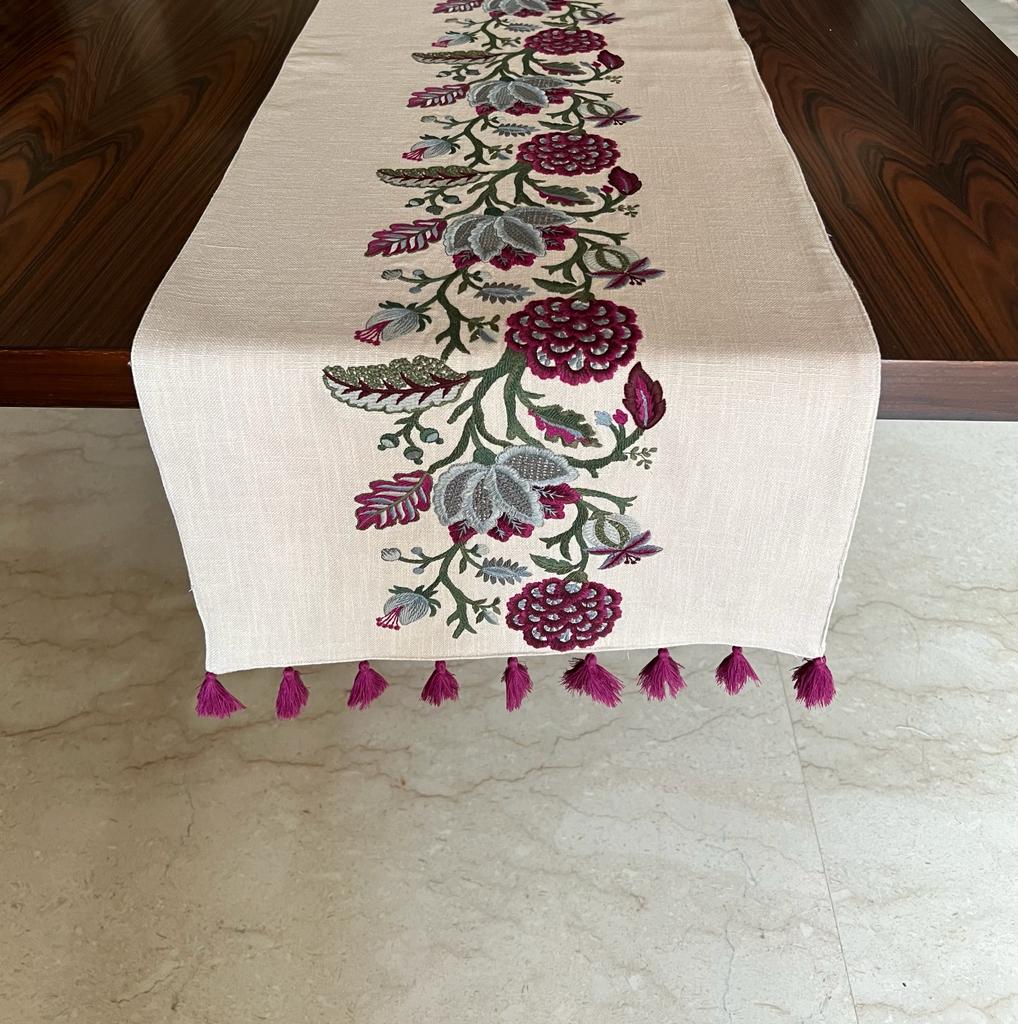 SAND FLORAL WINE EMBROIDERY TABLE RUNNER WITH TASSLES