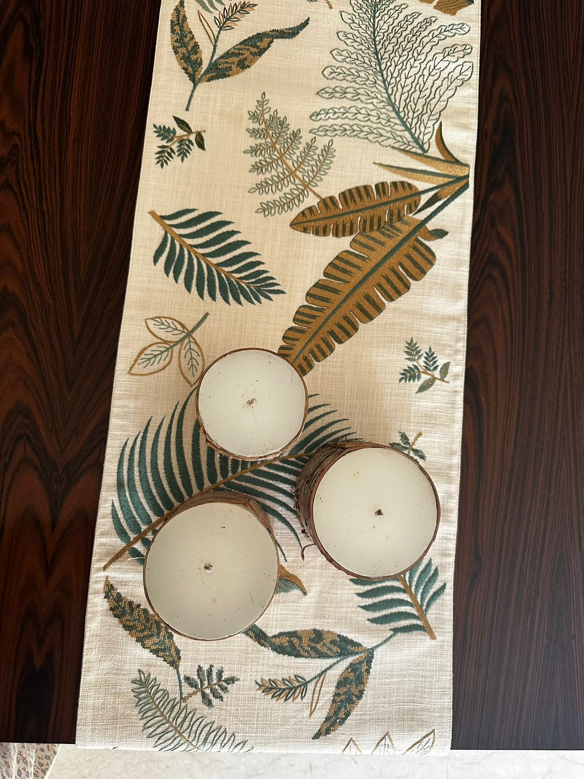 NATURAL PALM LEAVES EMBROIDERED TABLE RUNNER WITH TASSLES